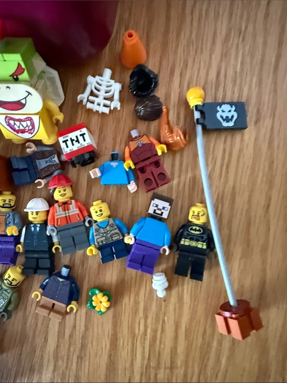 LEGO Mixed Bricks (10 pounds+) Minifigures Set